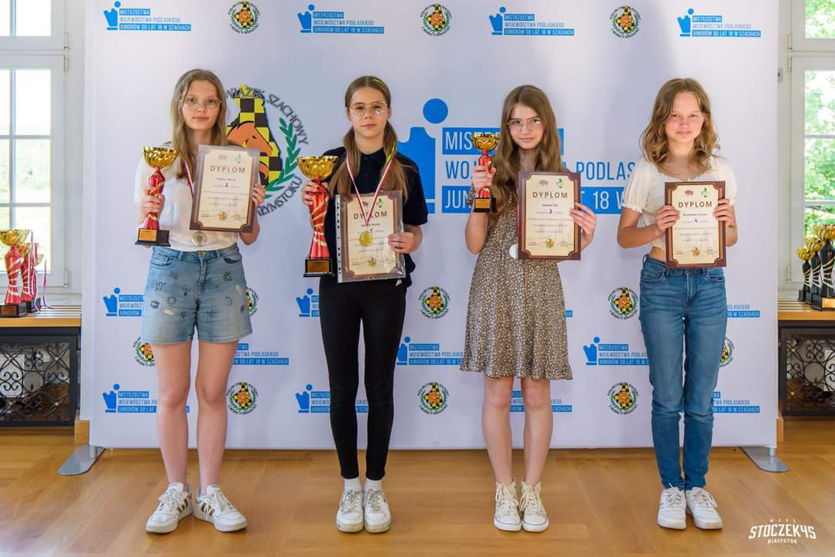 Mistrzostwa Województwa Juniorów w Szachach 2023, Pola Galińska 2 z prawej