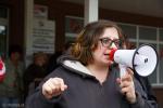 Foto: Protest „Ani jednej więcej” pod szpitalem w Łomży