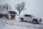 Foto: Śnieg i wiatr paraliżowały ruch na drogach regionu