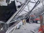 Foto: W Zespole Szkół w Wojewodzinie zawalił się dach...